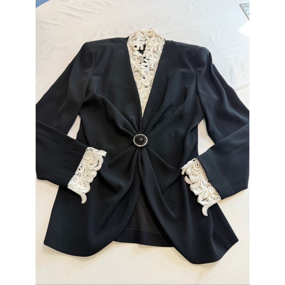 VTG Daymor Couture Black Lace 80s Evening Jacket Formal Statement Beaded Size 10